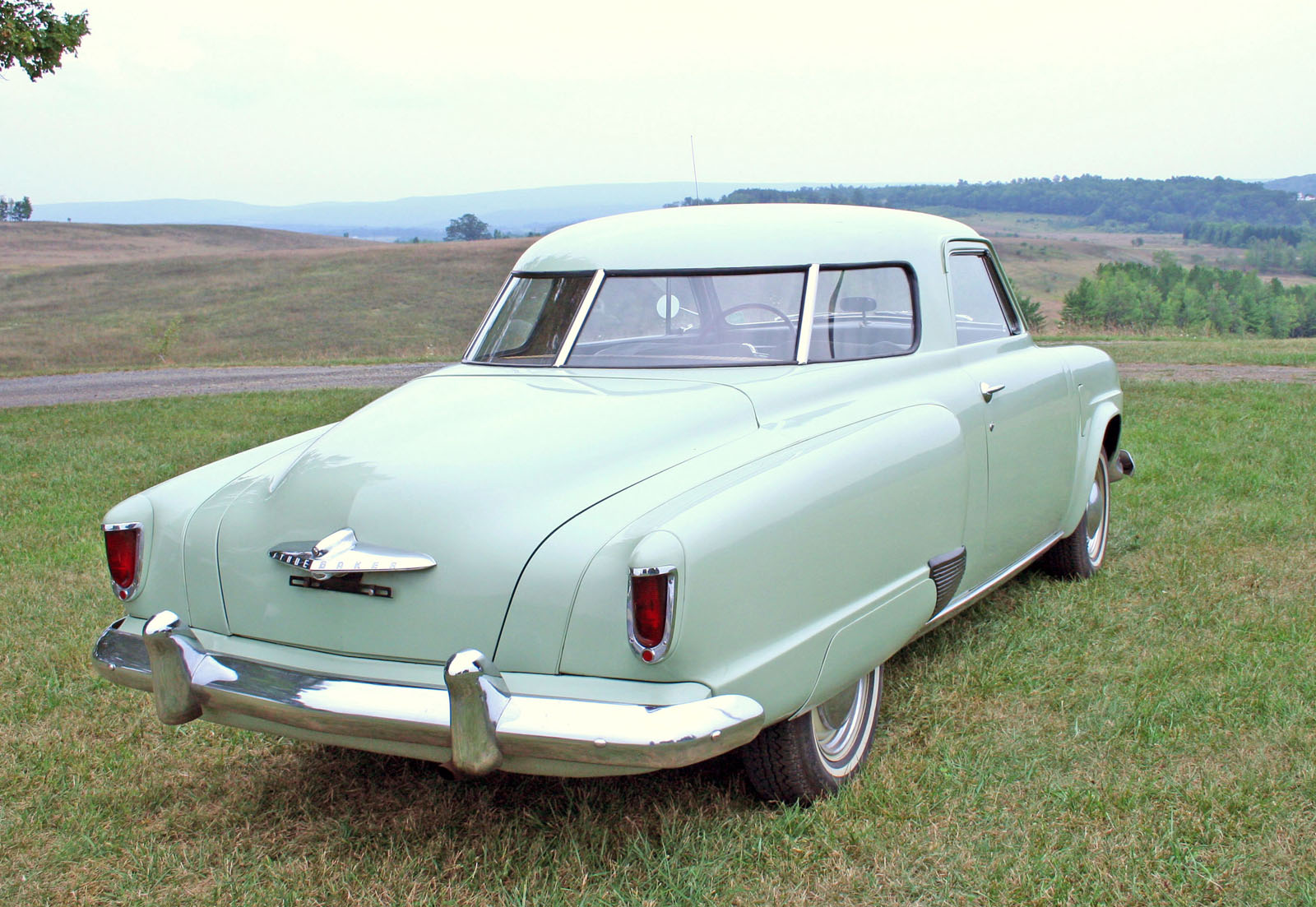 1952 Champion Starlight - interior