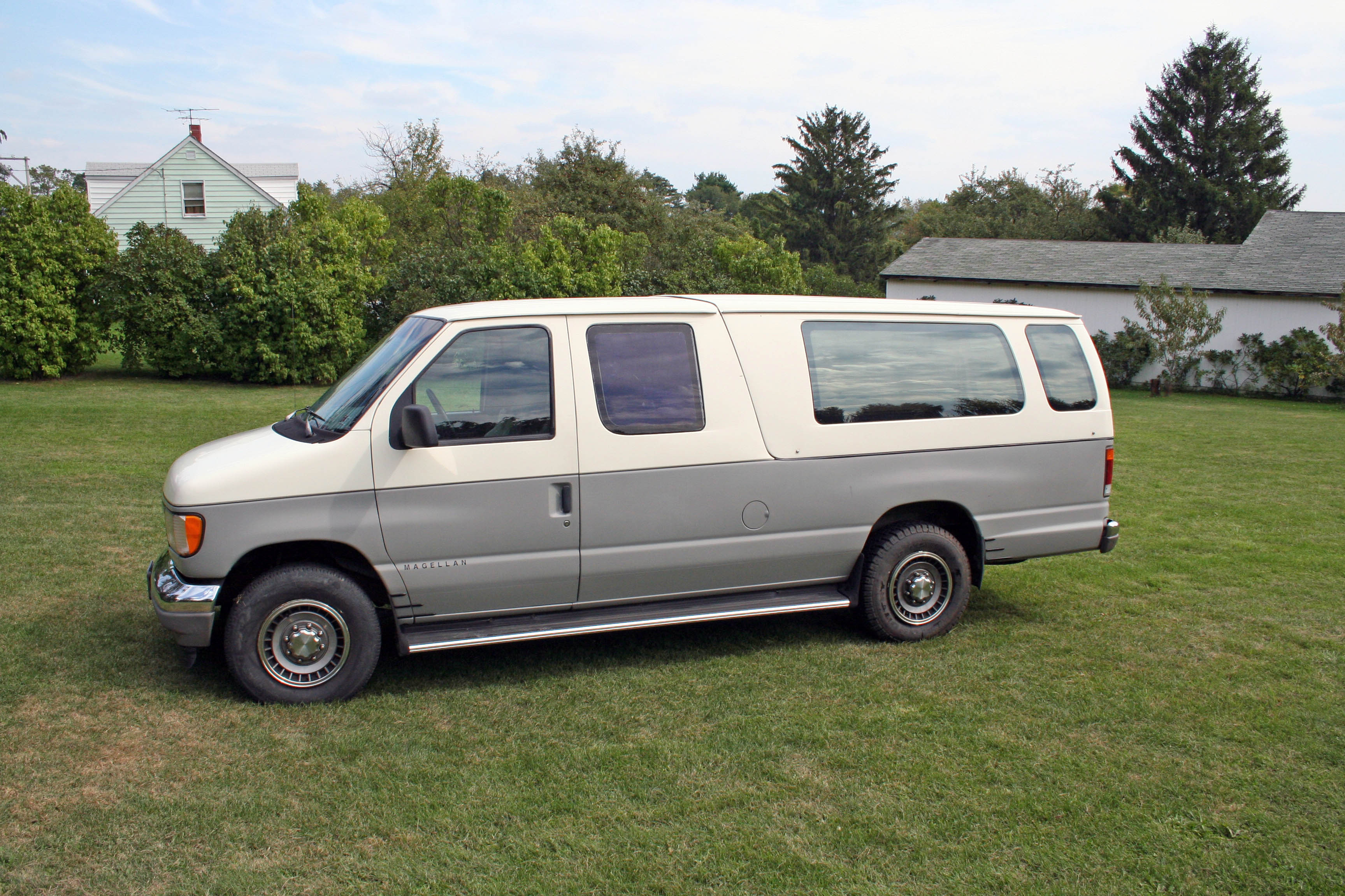 1993 Magellan Van - ceiling