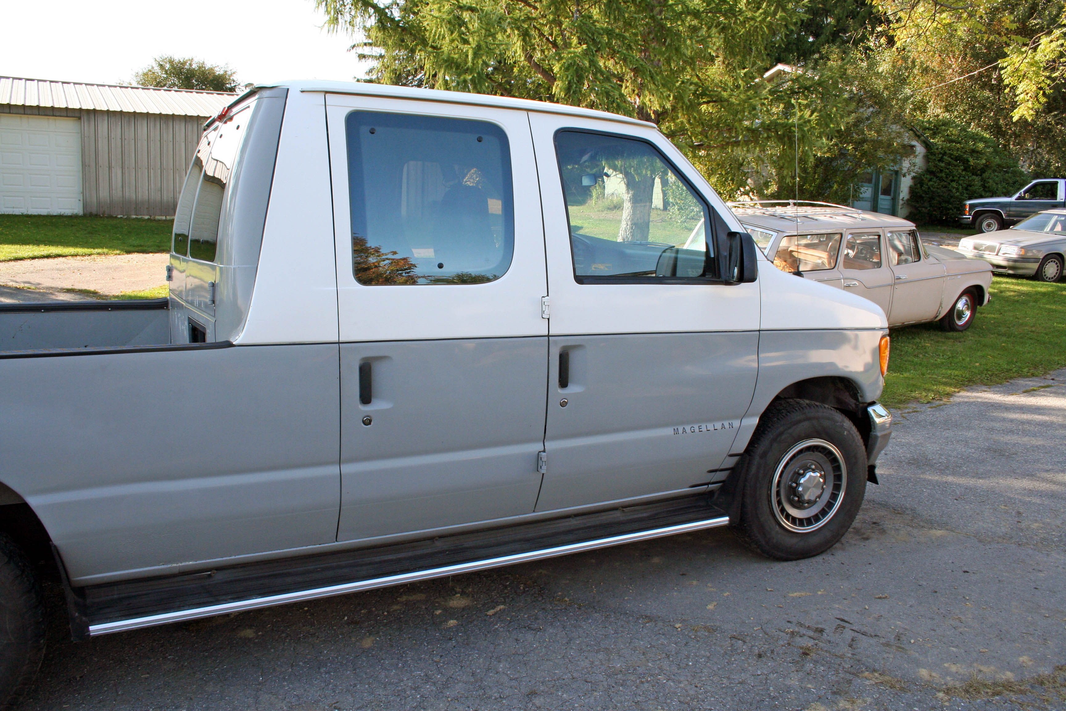 1993 Magellan Van - wide shot