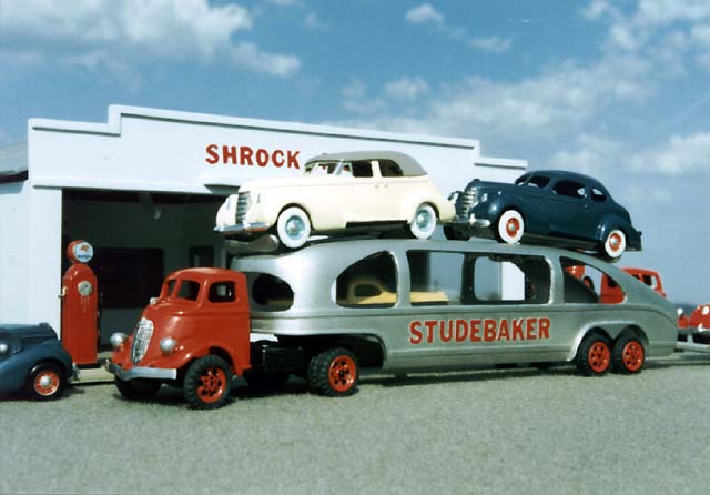1938 Car Carrier Set & Garage (View 2)