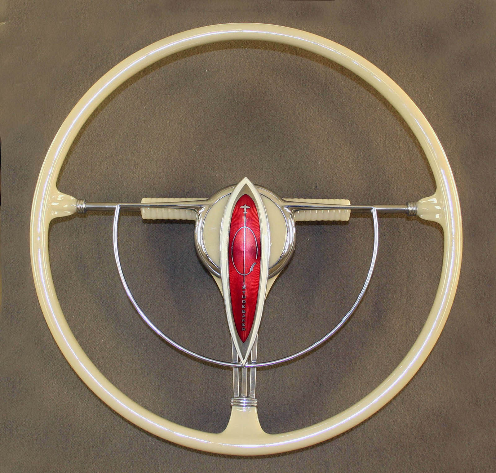 1942 Commander Skyway